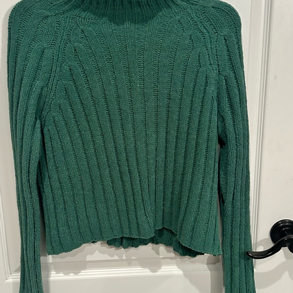 American Eagle Green Ribbed Women's Sweater